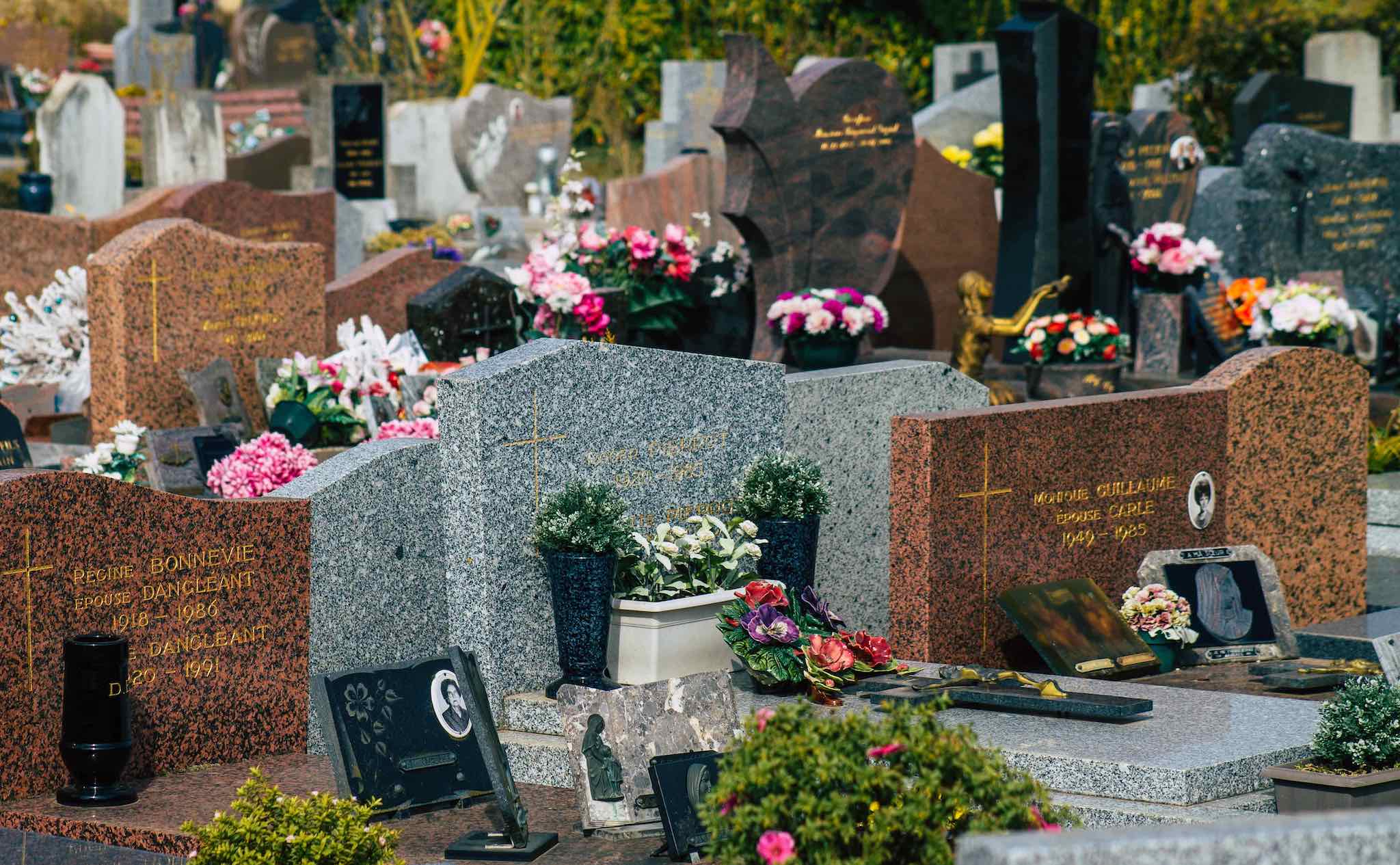 Cimetière fleuri